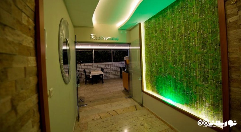 ورودی ستوران هتل گرین بی زا	